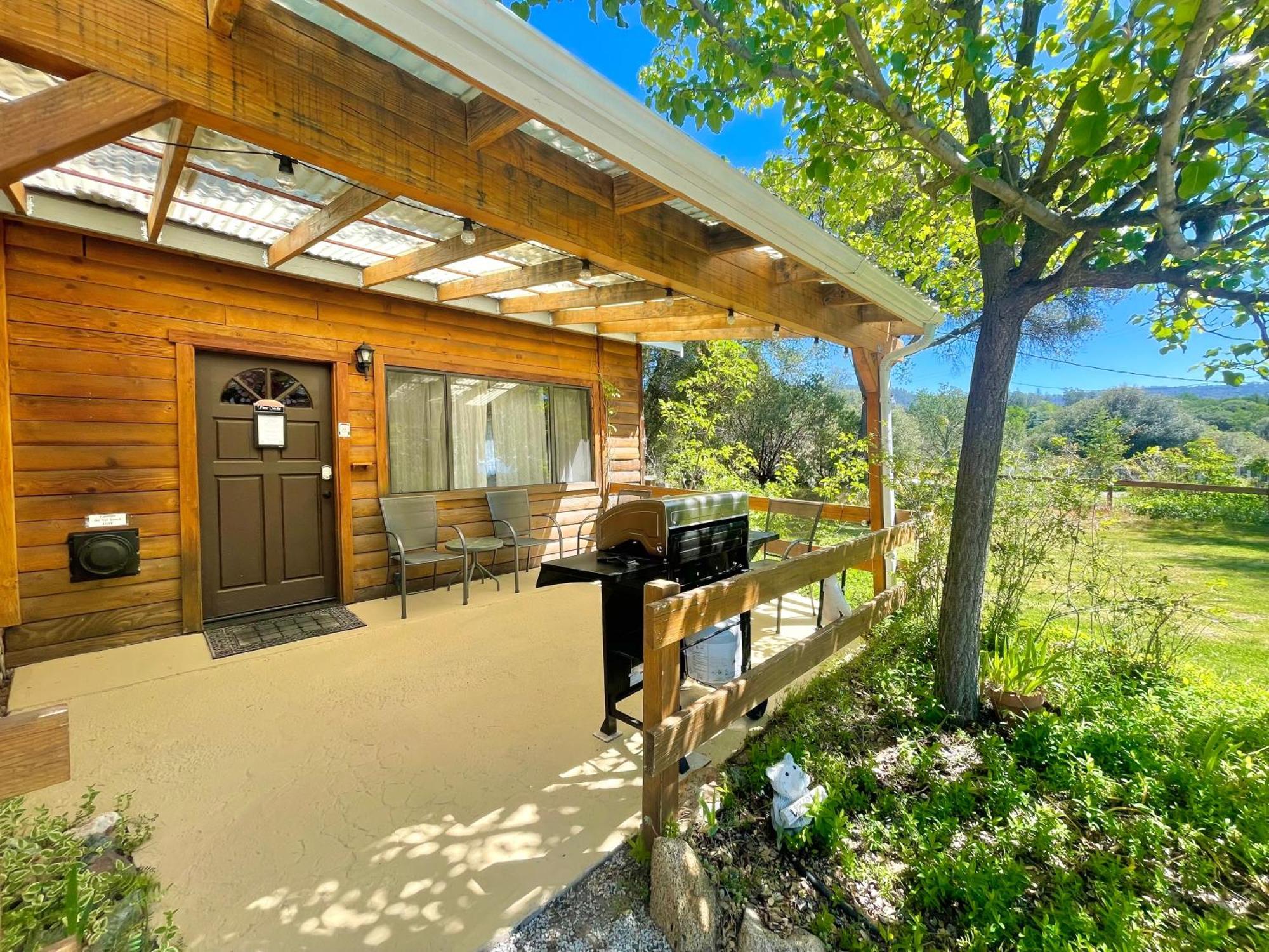 Sierra Mountain Lodge - Vacation Rentals - Yosemite Ahwahnee Exterior photo