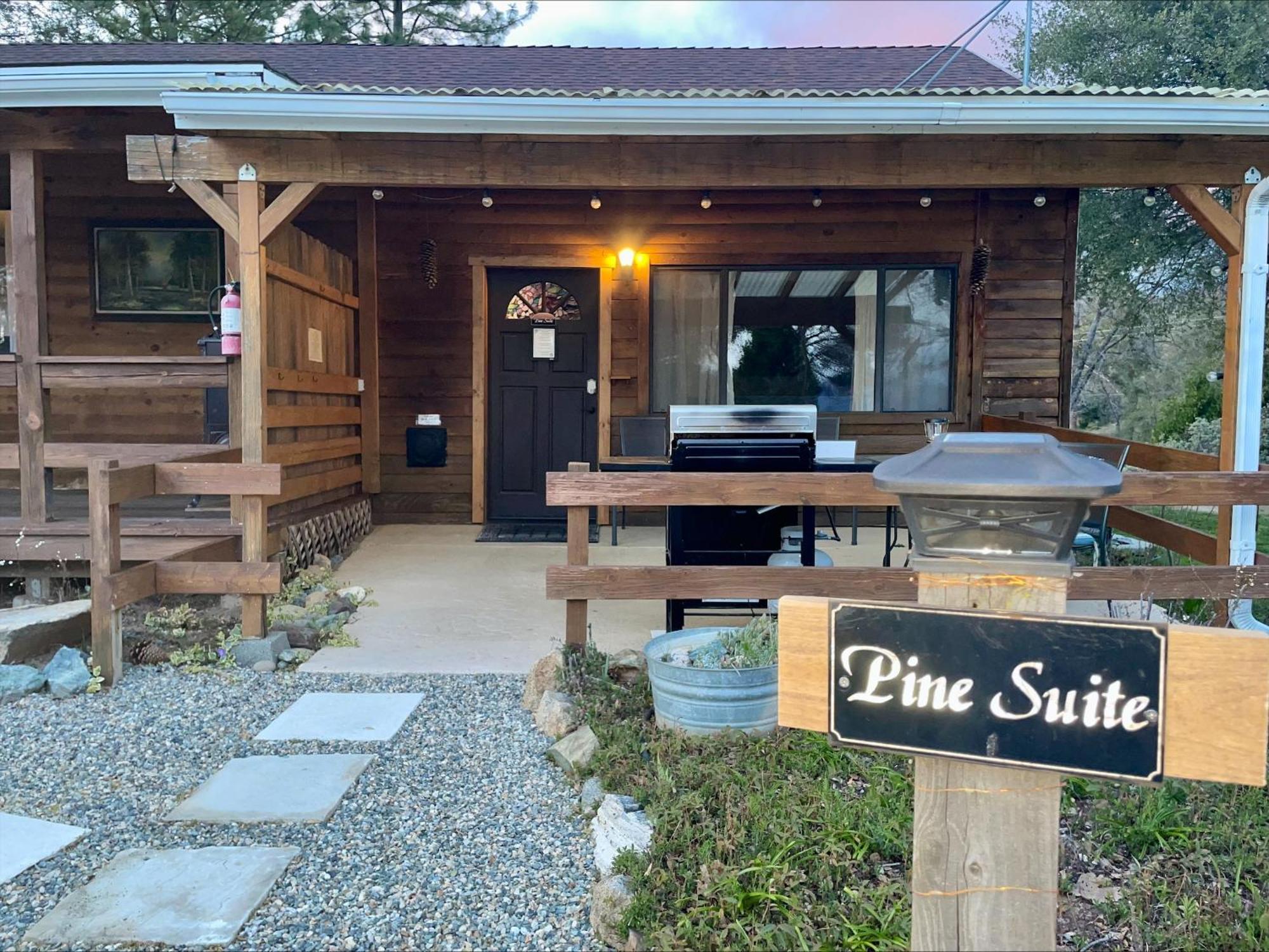 Sierra Mountain Lodge - Vacation Rentals - Yosemite Ahwahnee Exterior photo
